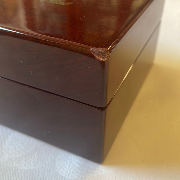 2009 Ultra High Relief double Eagle Gold Coin Display storage Case Box wood - Picture 4 of 12